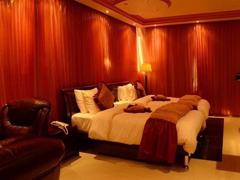 Jad Hotel Suites Амман Экстерьер фото