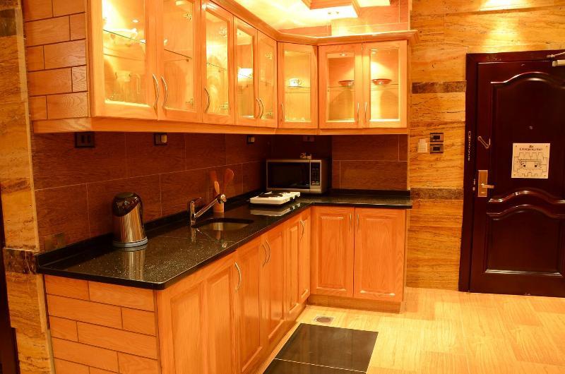 Jad Hotel Suites Амман Экстерьер фото