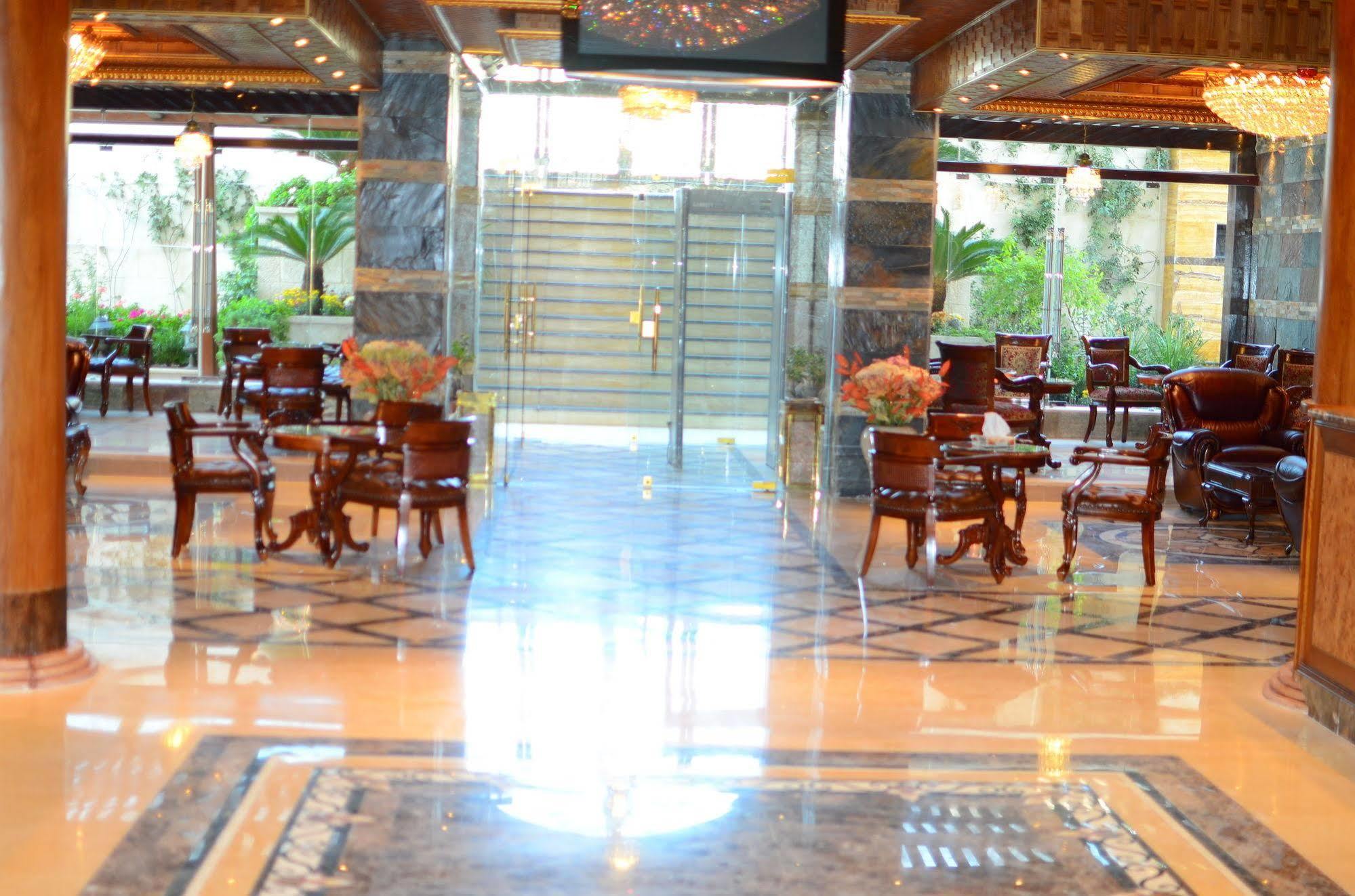 Jad Hotel Suites Амман Экстерьер фото